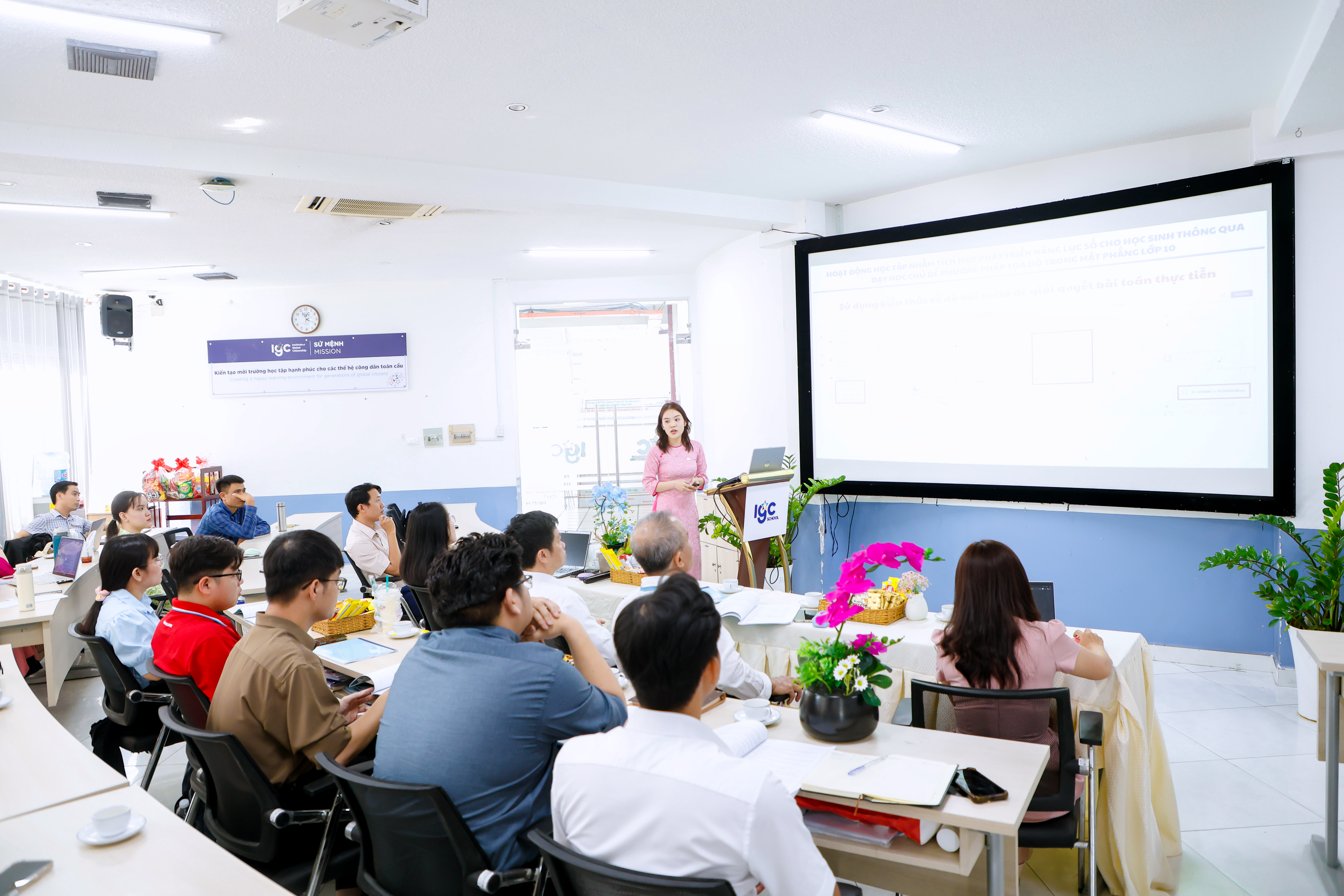 Phát triển năng lực số trong dạy học Toán tại Trường TH, THCS và THPT Tân Phú