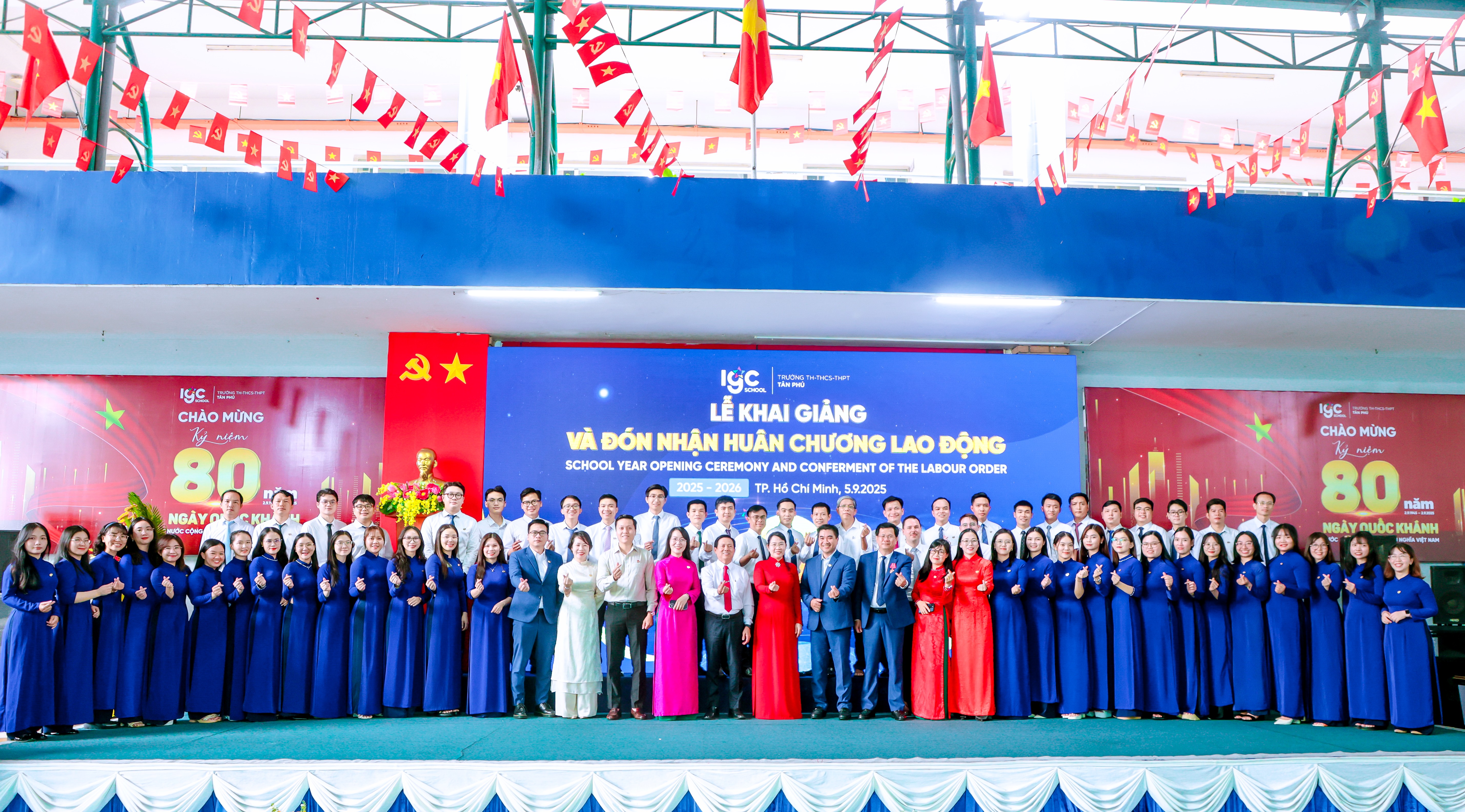 Hình Lễ Khai giảng
